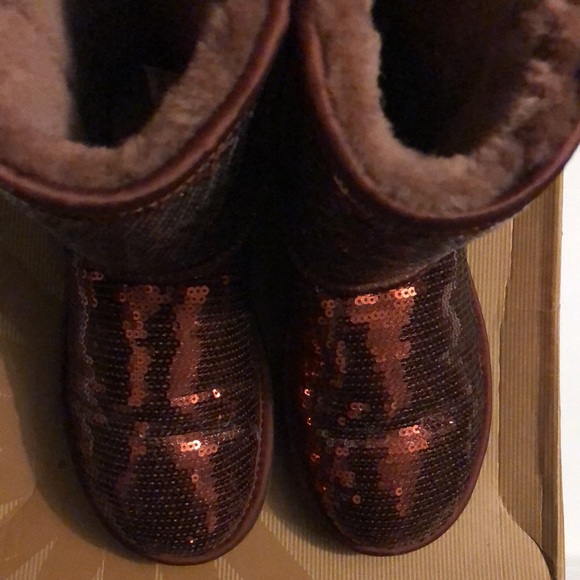 UGG classic short sequence - Picture 10 of 11